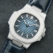 PATEK PHILIPPE ノーチラス Cal.324SC搭載 自動巻き