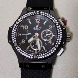 HUBLOT 301.CV.130.RX.114 ビッグバン ブラックマジック コピー時計