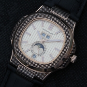 PATEK PHILIPPE ノーチラス アニュアル ホワイト文字盤