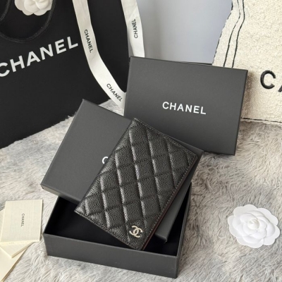 CHANEL パスポートケース カーフレザー ユニセックス 14.5×10.5×2cm