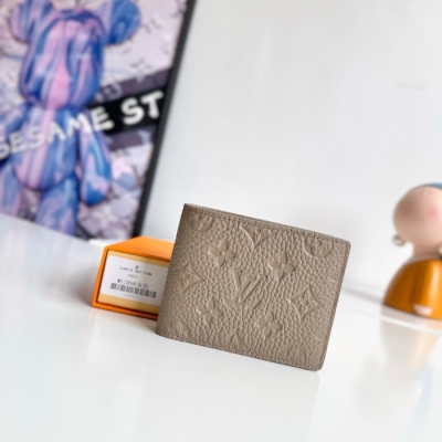 LOUIS VUITTON ミュルティプル ウォレット タオリヨンレザー メンズ 11.5×9×1.5cm