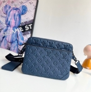LOUIS VUITTON トリオ メッセンジャーバッグ モノグラムシャドウ カーフレザー メンズ 25×18.5×7cm