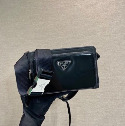 PRADA ウエストバッグ リサイクルナイロン レザー メンズ 21×13×2.5cm