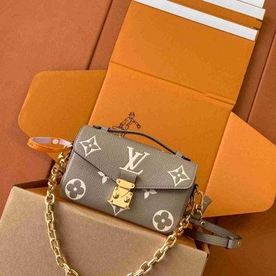 LV ショルダーバッグ ポシェットメティス 21.5×13.5×6cm