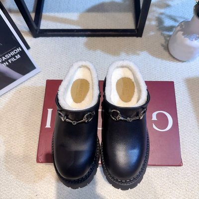 【GUCCI】ファースリッポンレディース