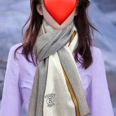 エルメス 新作2020。貴族に愛されたイギリスチェック 90x20