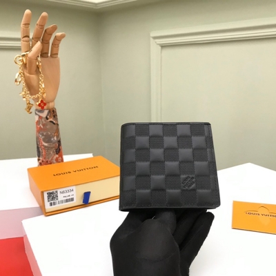 LOUIS VUITTON マルコ ウォレット カーフレザー メンズ 10.5×10.5cm