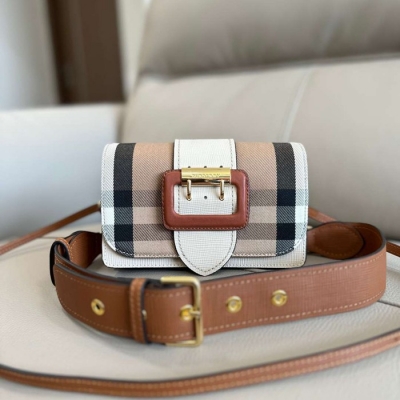 バーバリー ショルダーバッグ バックル 19.5×5×12cm