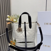 ディオール ハンドバッグ トゥジュール 16×18×12cm