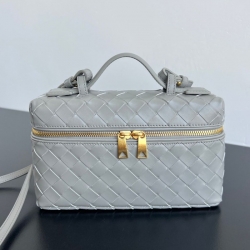 BV ショルダーバッグ レザー ポーチ 化粧ポーチ 22×12.5×5cm