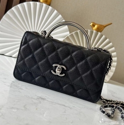 シャネル ショルダーバッグ 11×18.5×6cm