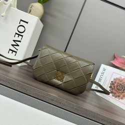 ロエベ ショルダーバッグ パファーゴヤ 20×6×13cm