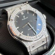 HUBLOT 511.NX.1171.LR.1704 クラシックフュージョン チタニウム 42mm パヴェ 2024新作