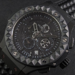 HUBLOT ビッグバン 全面ブラック 目玉腕時計
