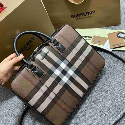 BURBERRY チェック ブリーフケース メンズ 38×28×9cm
