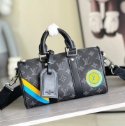 LOUIS VUITTON キープオール 25 モノグラムエクリプス リバース メンズ 25×15×11cm