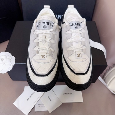 【CHANEL】2026Cスニーカーレディース