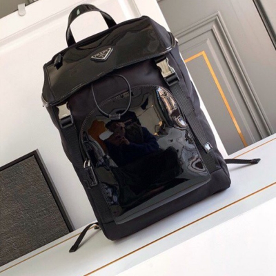 プラダ スタイル リュック 2VZ135 光沢ナイロン サイズ：27×45×7cm