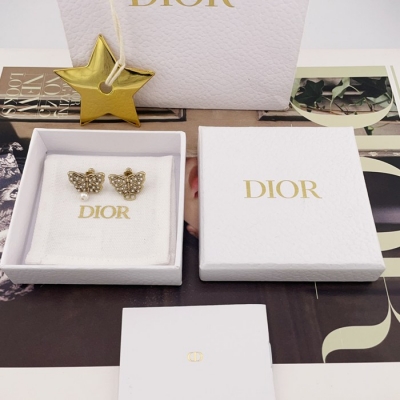ディオール スタイル ピアス バタフライ