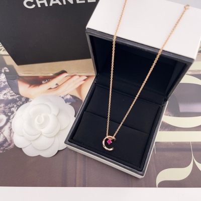 ネックレス クレセントムーン×ルビーネックレス（Coco Crushシリーズ）— 真金真珠対応可、ダイヤカット技法、芸術的仕上がり