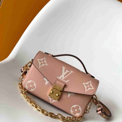 LV ショルダーバッグ ポシェットメティス 21.5×13.5×6cm