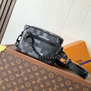 LOUIS VUITTON ミニソフトトランク ダモフラージュ ショルダーバッグ メンズ 18.5×13×8cm