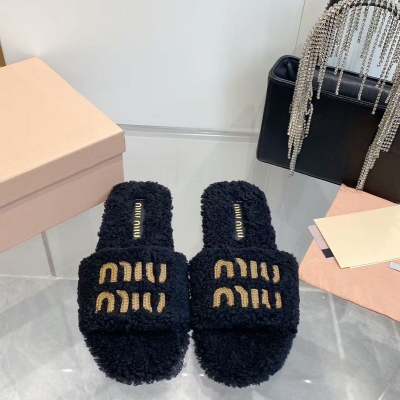 【MIUMIU】2026新色ウールスリッポンファースリッパレディース