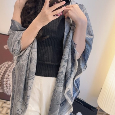 ルイ ヴィトン 100％ウールストール 140 x140cm