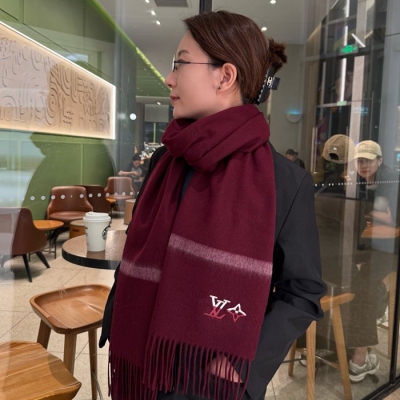 ルイ ヴィトン グラデーションロゴカシミヤスカーフ 35x180