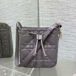 ディオール バケツバッグ カロ 17×19.5×11cm