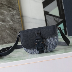 DIOR サドル メッセンジャーバッグ オブリーク メンズ 20×13.5×5.5cm