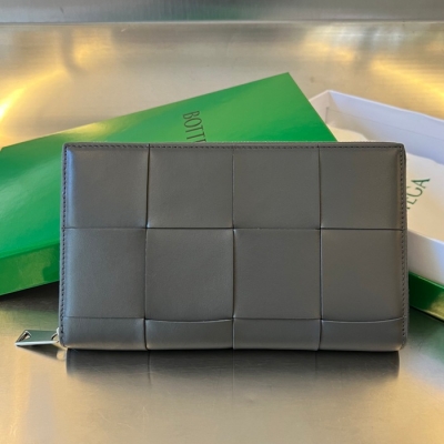 BOTTEGA VENETA イントレチャート ロングウォレット メンズ 19×11.4×2cm
