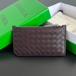 BOTTEGA VENETA イントレチャート 縦型カードケース レディース 12×7×0.5cm
