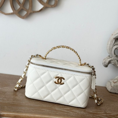 シャネル ポーチ 16×9.5×8cm