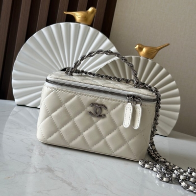 シャネル ハンドバッグ 17×9.5×8cm