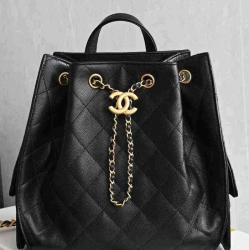 シャネル スタイル 25 ミディアム リュック サイズ：-