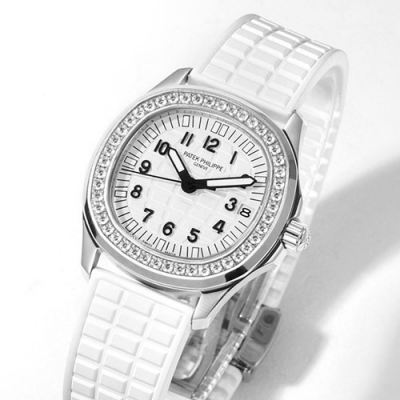PATEK PHILIPPE 5067A-024 アクアノート ルーチェ ピュアホワイト Cal.324搭載 限定