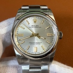 ROLEX 126000 オイスターパーペチュアル 36mm シルバー 販売店