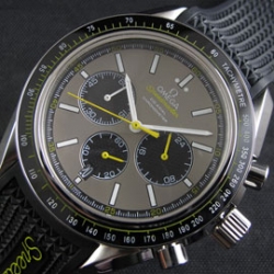 OMEGA スピードマスター レーシング クロノグラフ クォーツ搭載