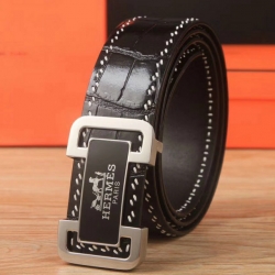 【売れ筋】雑誌LEONにも掲載された大人気商品 ブランドベルト（Belt）メンズ原版品ベルト 男性用 スーツ カジュアル ギフト プレゼント 送料無料 ！ N-belt250