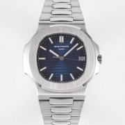 PATEK PHILIPPE 5711/1A-010 ノーチラス 40mm Cal.324搭載