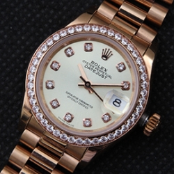 ROLEX デイトジャスト ミルク色文字盤 レディース 丁寧梱包