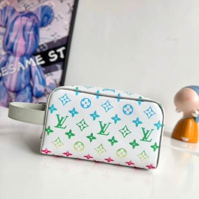 LOUIS VUITTON ロッカー ドップキット 洗面用具ケース モノグラム キャンバス メンズ 23×13×12cm