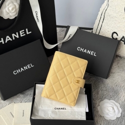 CHANEL パスポートケース カーフレザー ユニセックス 15×10×3cm