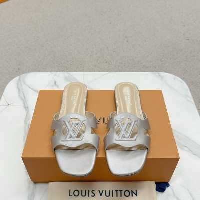 【LOUISVUITTON】レザーパンプスヒールシューズストリートシューズレディース