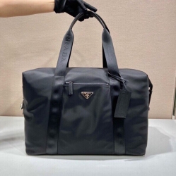 PRADA トラベルバッグ リサイクルナイロン メンズ 44.5×40×24cm