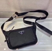 PRADA ウエストバッグ ユニセックス 19×13×2.5cm