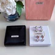 ミュウミュウ スタイル ピアス エナメル