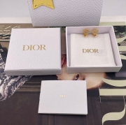 ディオール スタイル ピアス ボウ