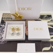 ディオール スタイル ピアス CD パール